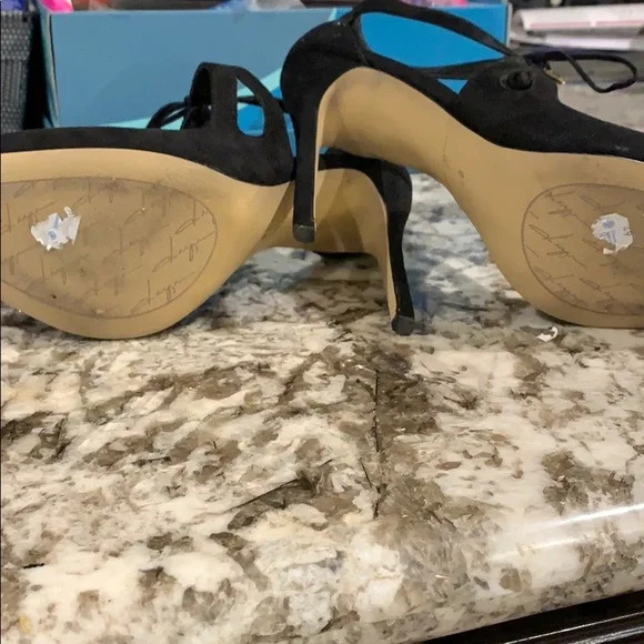 NWT Black pumps - size 10 - Picture 3 of 4
